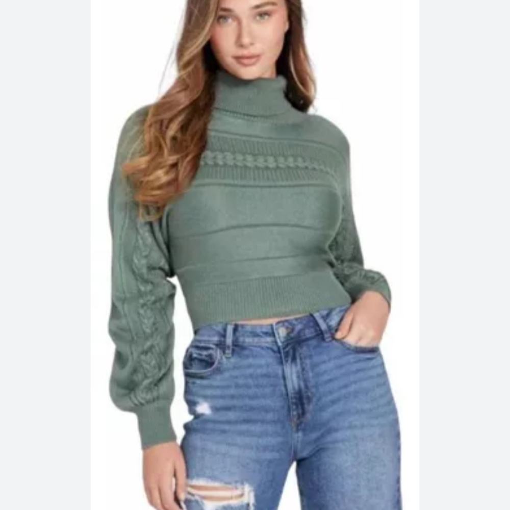 GUESS SWEATER